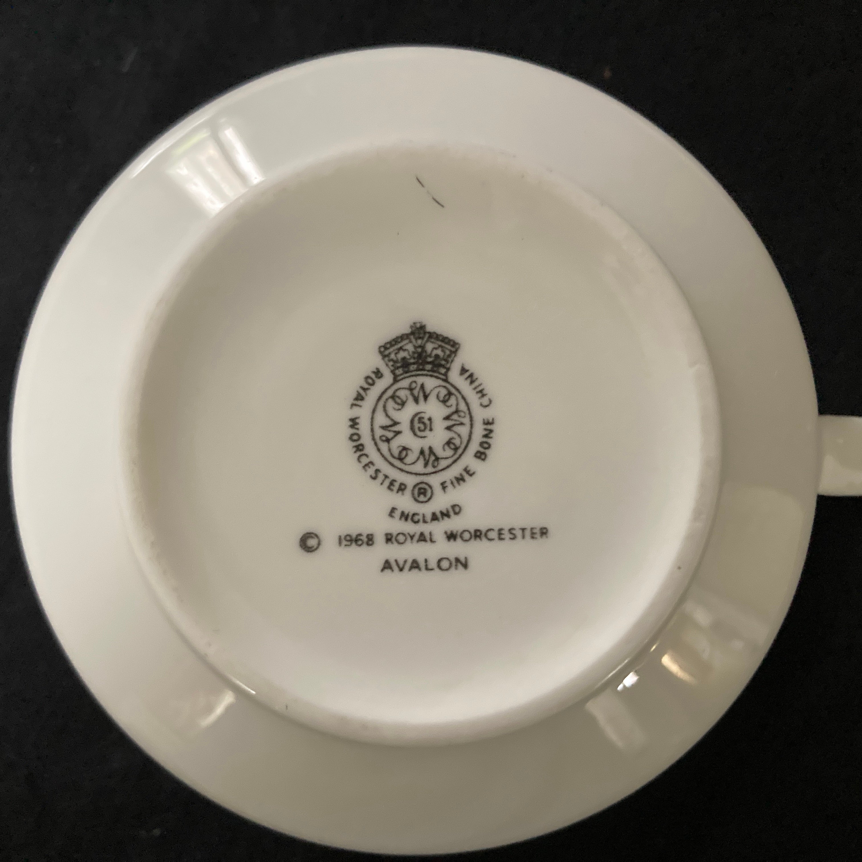 Royal Worcester Avalon Dinner Set for 4 - Plus! | The Wellesley
